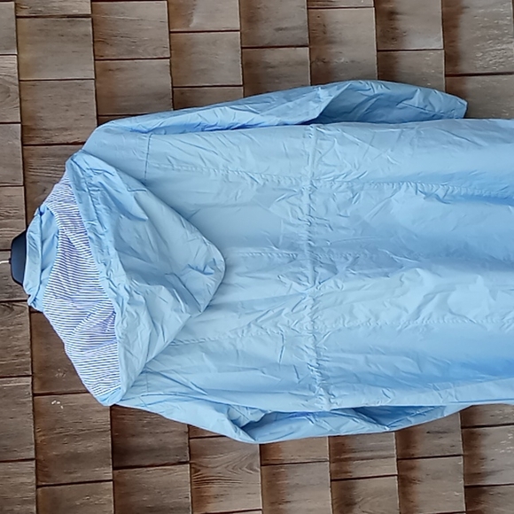 Sweet and soft light rain coat 🥰 - Picture 5 of 7